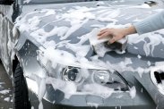 Sprzątanie i mycie samochodów