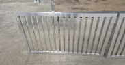 Przęsła aluminiowe z pionowymi profilami – 2 s