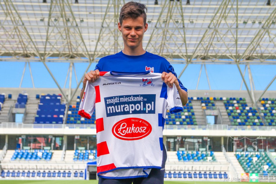 Juniorzy z kontraktami