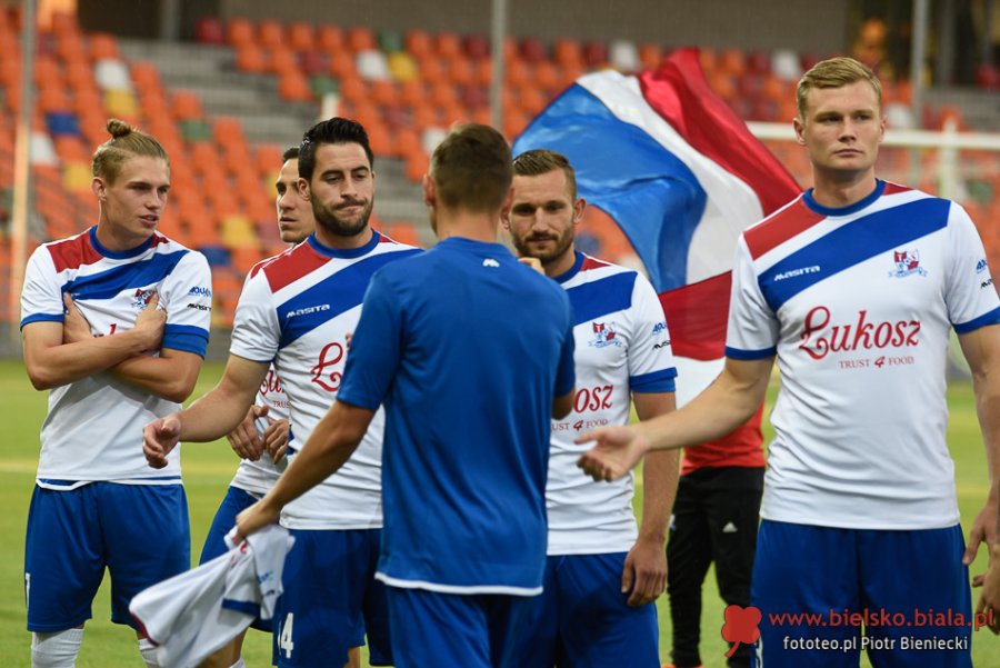 20-letni napastnik na testach