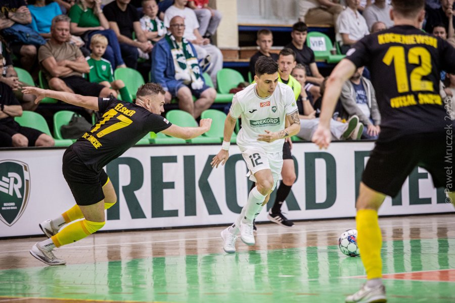 Legia pokonana. Decydujący cios zadali w ostatnich minutach dramatycznego meczu