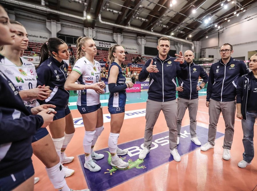 Mistrzynie nie pozostawiły żadnych złudzeń. To już piąta porażka w tym sezonie