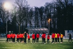 Hiszpański niewypał już nie wróci. Testują obrońcę, który budził zainteresowanie ekstraklasy