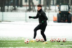 Wewnętrzny sparing na remis. Piotr Tworek sprawdzał kandydatów do gry w Rekordzie