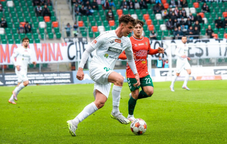 Rekord zdemolował Zagłębie Sosnowiec. Popis skuteczności i piękny gol Jana Ciućki