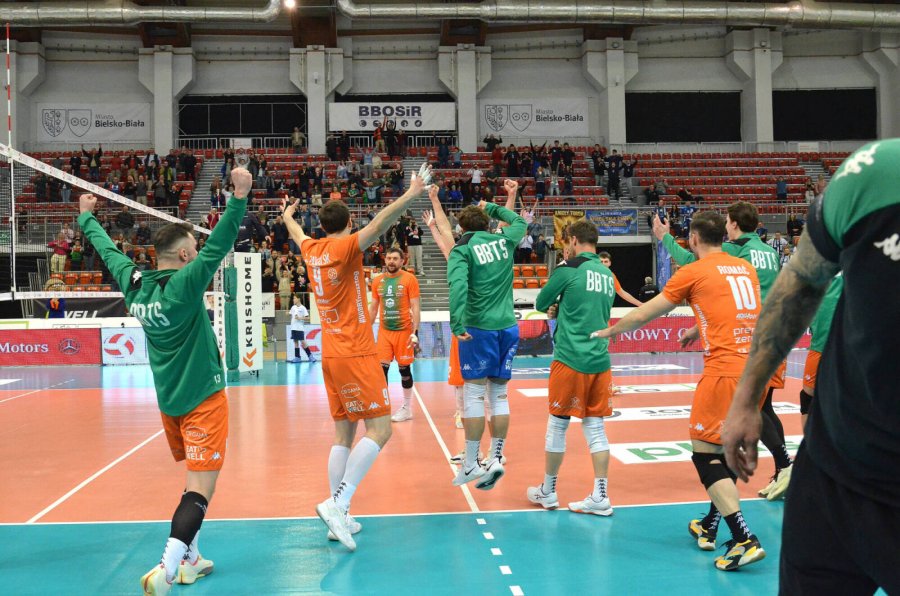 Wygrywają na wyjeździe bez straty seta! Zagrają w wielkim finale o awans do elity
