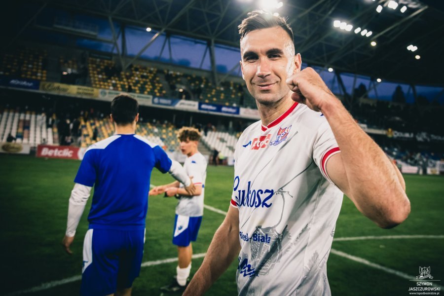 Urynowicz daje finał baraży! Podbeskidzie odwraca losy meczu i w sobotę gra o awans
