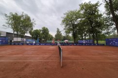 Maja Chwalińska walczy o powrót na kort. Na razie musiała wycofać się z turnieju na mączce