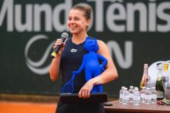 Maja Chwalińska gra dalej w Singapurze. Spryt i precyzja pokonały siłę Słowaczki