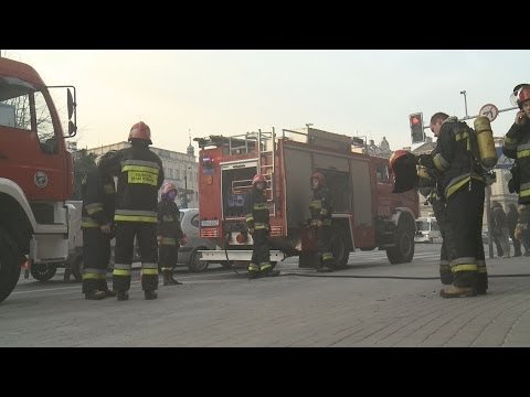 Pożar w piwnicy koło Zamku Sułkowskich