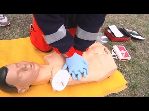Ratuj życie defibrylatorem