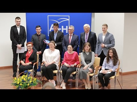 Debata Oksfordzka z udziałem Jerzego Buzka