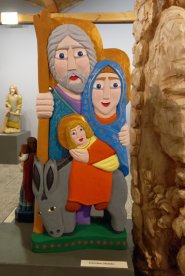Postać Świętego Józefa w rzeźbie