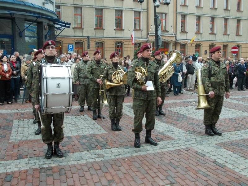 Patriotycznie przed ratuszem