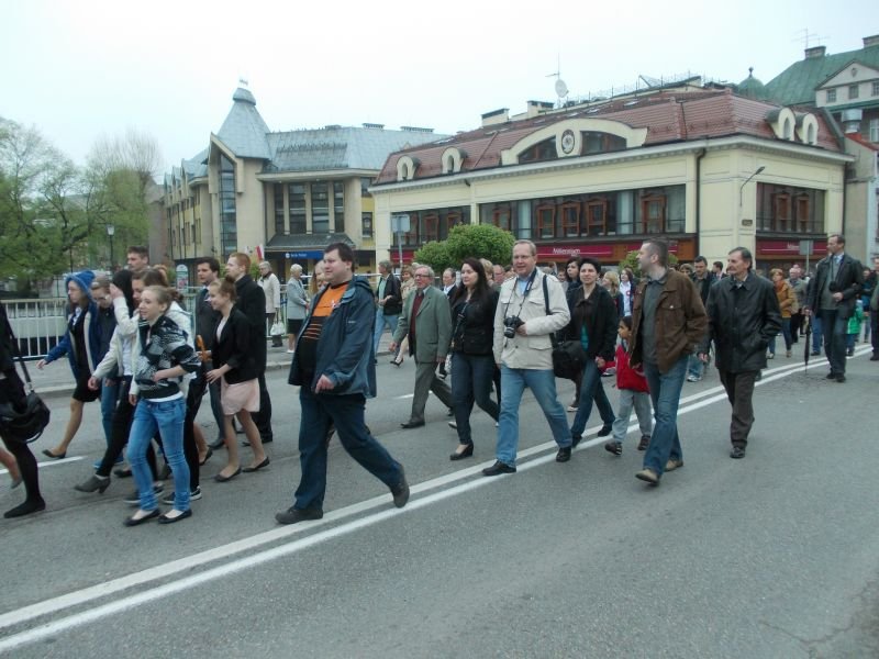 Patriotycznie przed ratuszem