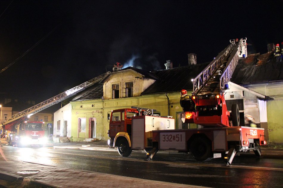 Nocny pożar na Wyzwolenia - galeria