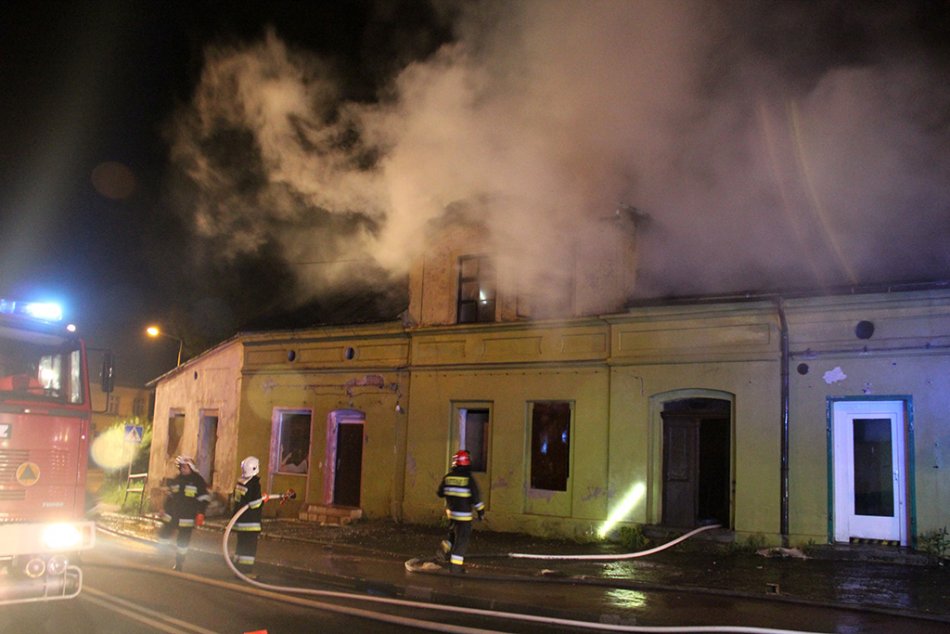 Nocny pożar na Wyzwolenia - galeria