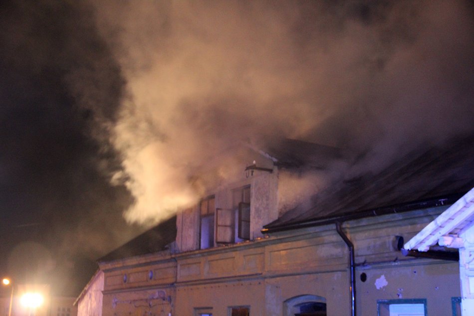 Nocny pożar na Wyzwolenia - galeria