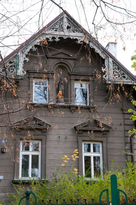 Las pełen artystów