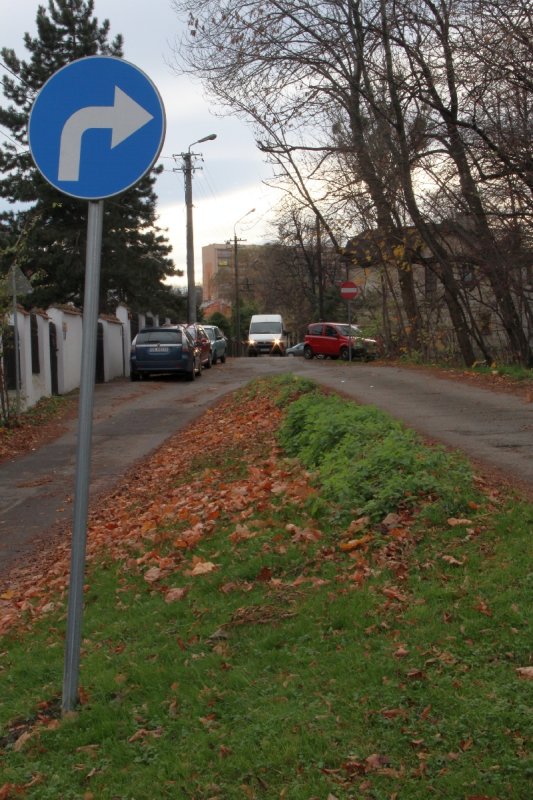 Kuriozum drogowe w Starym Bielsku