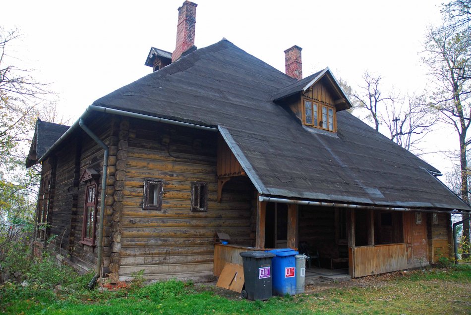 Niepewny los leśniczówki - galeria