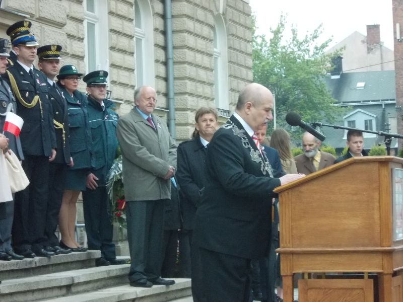 Uroczyście przed ratuszem - galeria