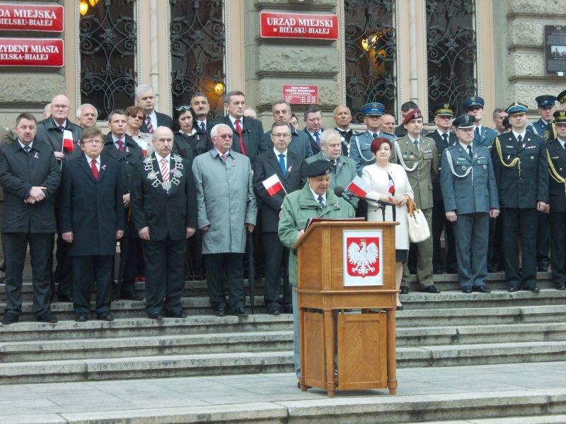Uroczyście przed ratuszem - galeria