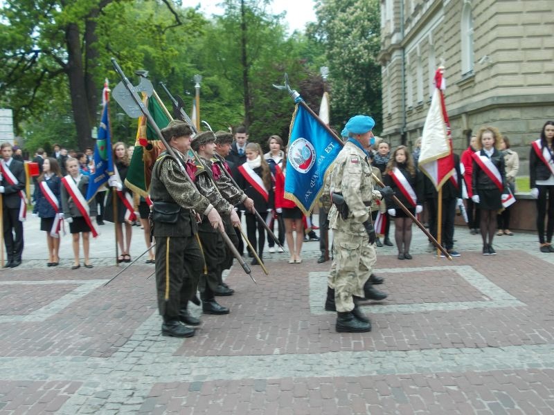 Uroczyście przed ratuszem - galeria