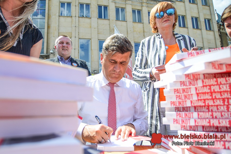 Rośnie temperatura przed wyborami - foto