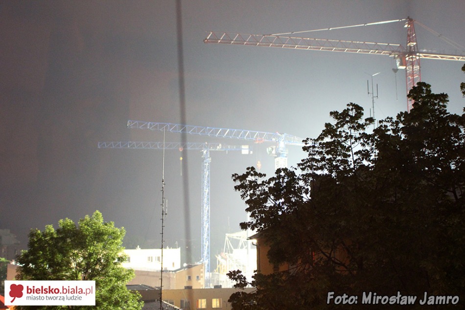 Uciążliwa iluminacja stadionu - foto
