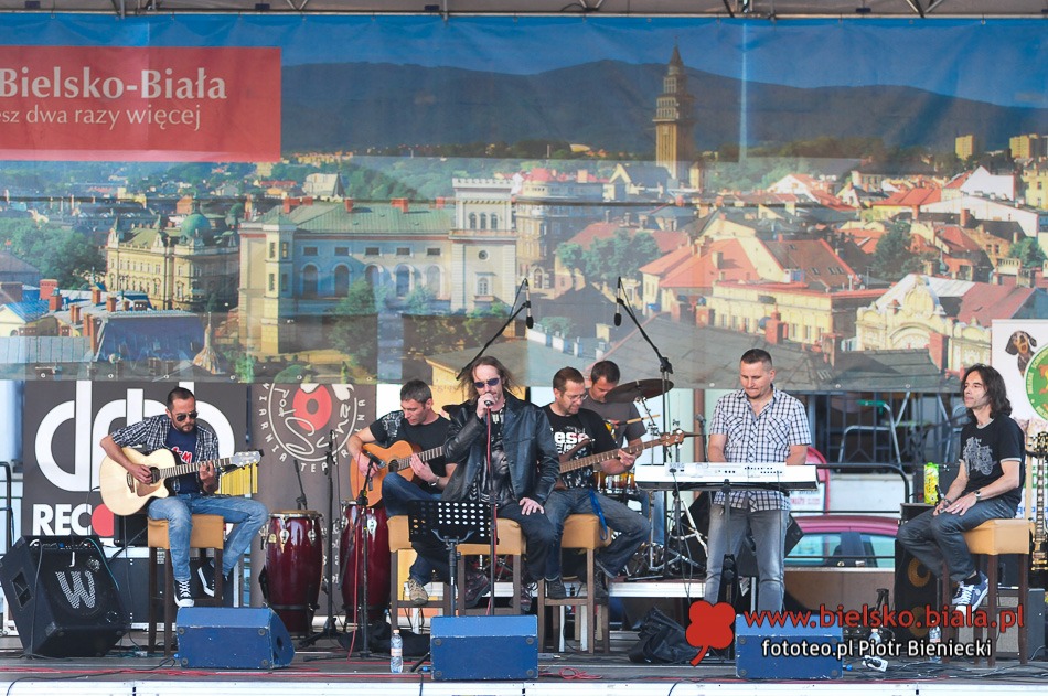 Parada bezdomnych na Rynku - galeria