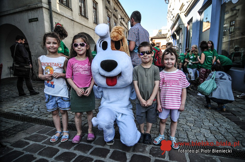 Parada bezdomnych na Rynku - galeria