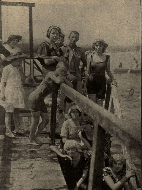 Bezwstydnicy nad morzem