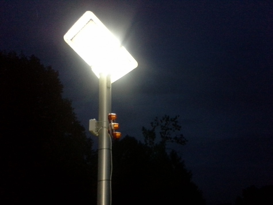 Szybko ostrzega przed burzą