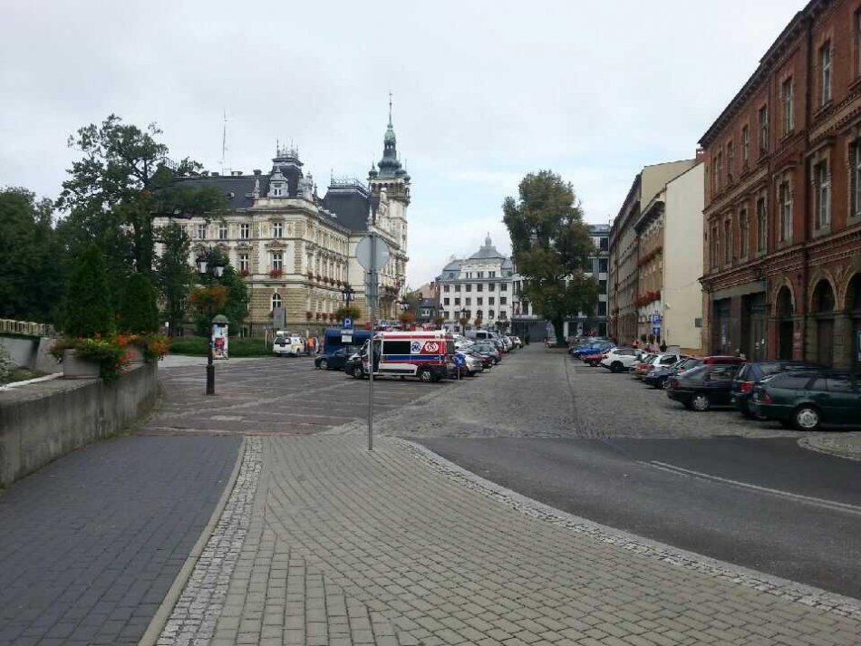 Ewakuacja bielskiego ratusza - foto