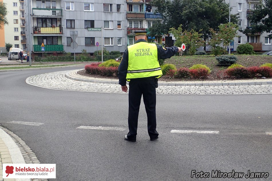 Ewakuacja bielskiego ratusza - foto