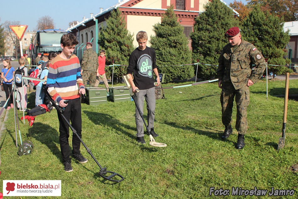 Dynamiczne pokazy komandosów - foto