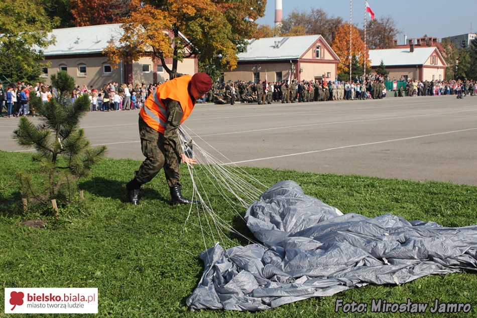Dynamiczne pokazy komandosów - foto