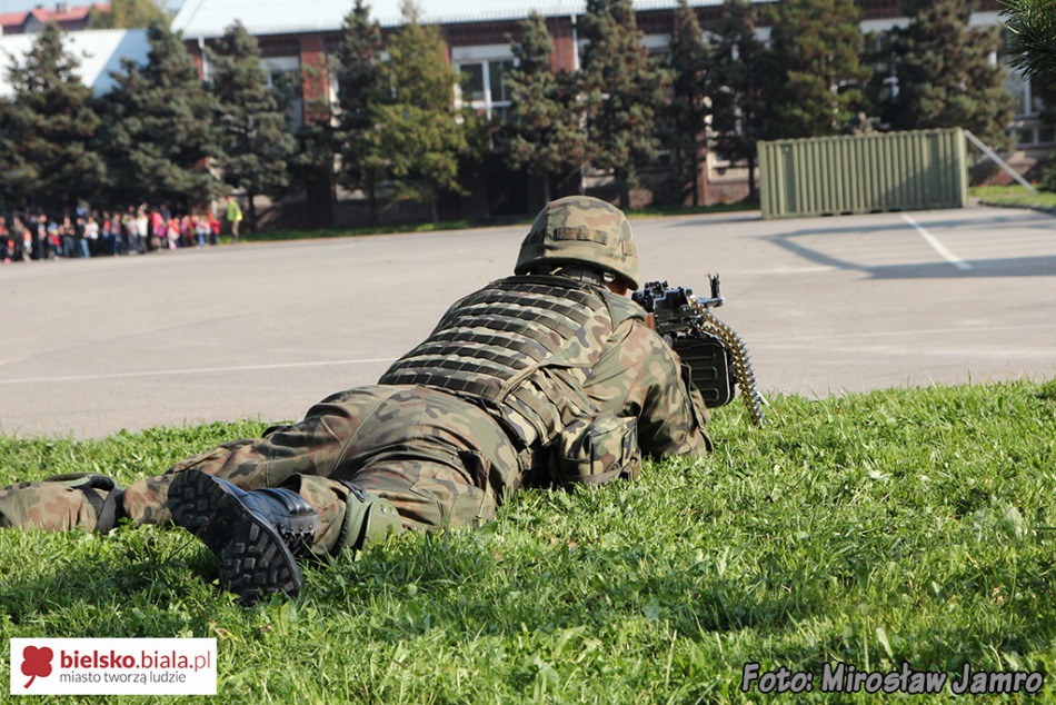 Dynamiczne pokazy komandosów - foto