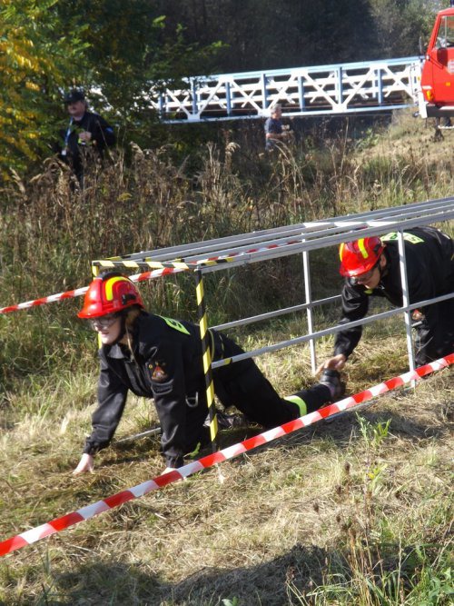 Nocne lądowanie śmigłowca ratowniczego