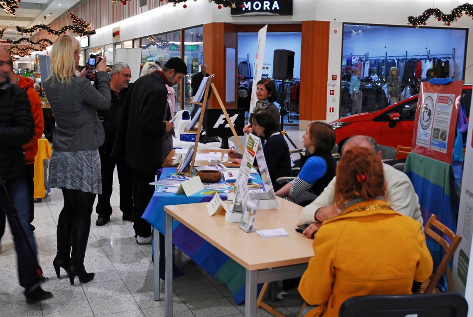 O kulturze w galerii handlowej - foto