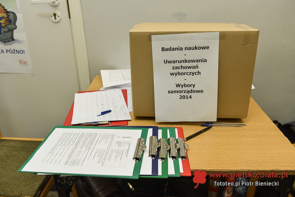 Bielszczanie przy urnach - galeria