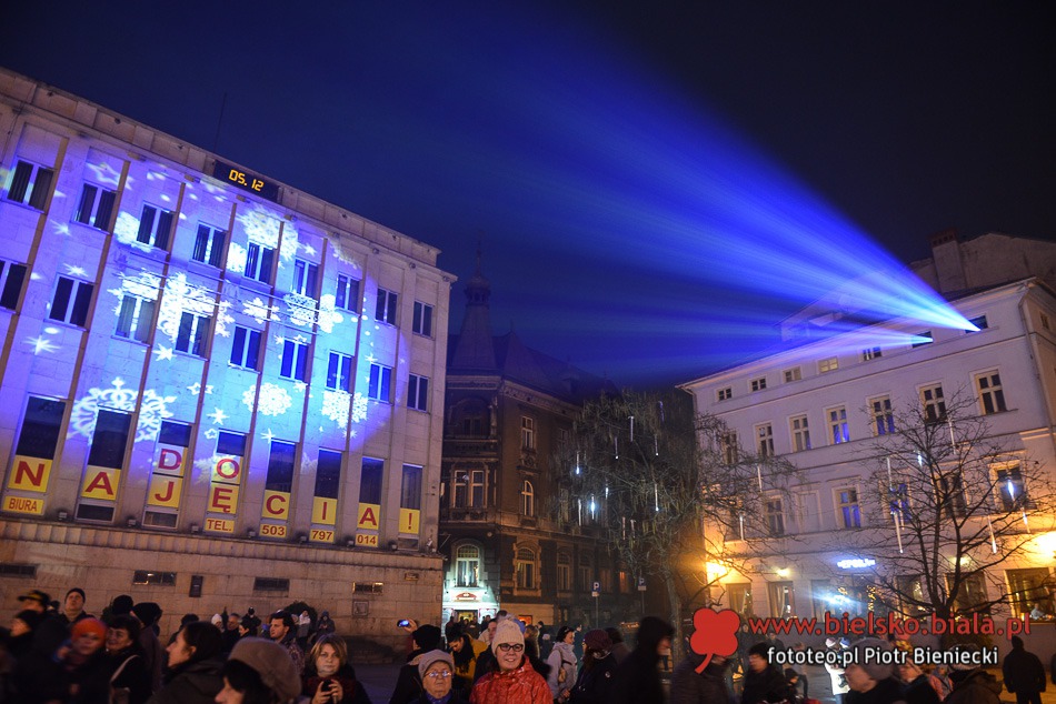Prezydent włączył iluminacje - foto