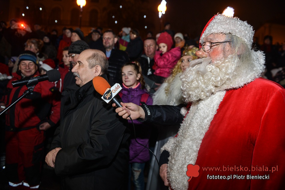 Prezydent włączył iluminacje - foto
