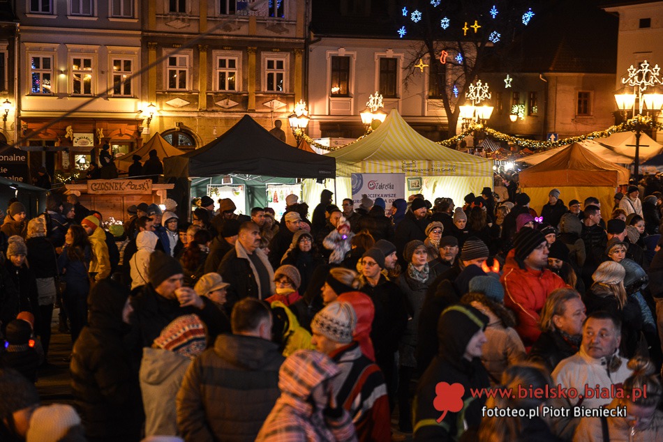 Świątecznie na bielskim Rynku - foto