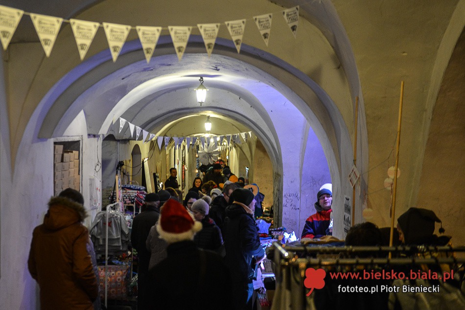 Świątecznie na bielskim Rynku - foto