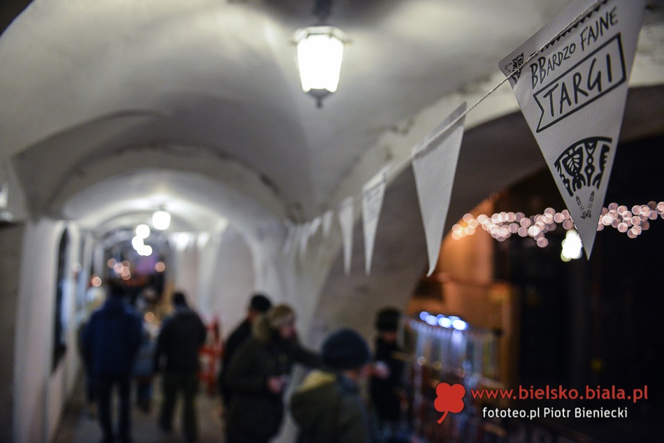 Świątecznie na bielskim Rynku - foto