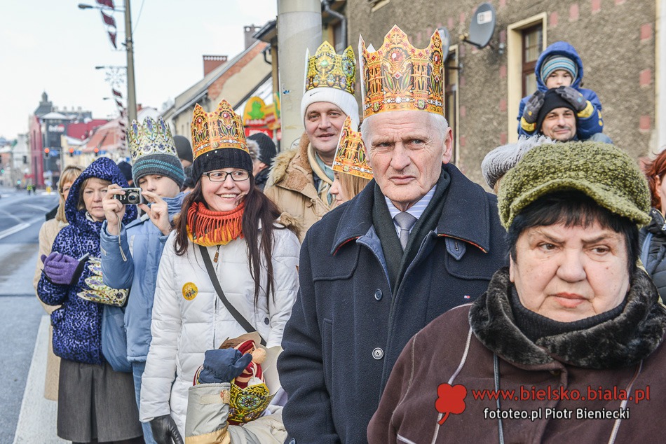 Orszak połączył miasto