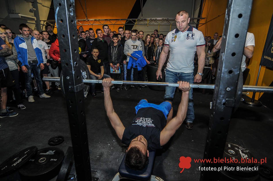 Wyciskanie z Pudzianem - galeria