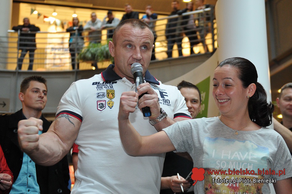 Wyciskanie z Pudzianem - galeria